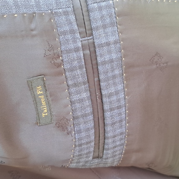 Men's Jos A. Banks sports coat, navy tweed plaid, size 46 regular - Picture 3 of 4